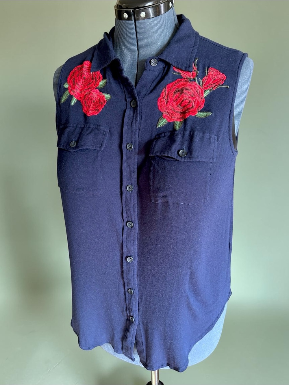 Ariat Womens Large Navy Rose Embroidered Sleeveless Button Down Shirt Western